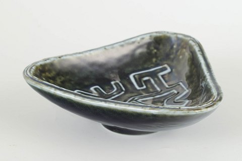 click to zoom click to zoom