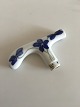 Royal 
Copenhagen 
Canehandle. 
Marked with the 
3 waves, 
painter number 
37 and item 
number 208/14. 
...