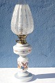 Old paraffin 
lamp opaline 
glass. Height 
60cm. From 
1880.Fine 
condition