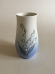 Bing & Grondahl 
Art nouveau 
Vase No 57/210. 
Measures 17 cm 
/ 6 11/16 in. 
and is in good 
condition.