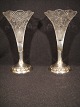 Two beautiful 
glass vases 
mounted on the 
foot of the 
silver stain.
 Height: 17 
cm.
 price Dkr. 
650