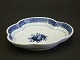 Blue Tranquebar 
by Royal 
Copenhagen and 
Aluminia
Leaf dish no 
925
Length 16,5 cm
Nice ...