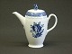 Blue Tranquebar 
fra Royal 
Copenhagen and 
Aluminia 
Coffee pot - 
No 1105 
Height 20 ...