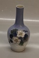3 pcs in stock
Royal 
Copenhagen RC 
288-43A Vase 
Blackberry 14,5 
cm
 In mint and 
nice condition
