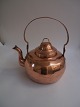 1 very large 
kopper kettle, 
Denmark approx. 
1860.
40cm. in hight 
and 26cm. in 
diameter.