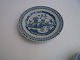 Blue plate in 
Chinese 
porcelain, 
China approx. 
1880.
23cm. in 
diameter.