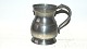 Pewter tankards 
1 Pint 1800 
Century
Height 13 cm.
Stamps by the 
handle and 1 
Pint on the 
body