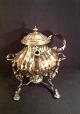 Big beautiful 
tea Swing 
Boiler. 
  Swing Boiler 
silver plated, 
fluted body, 
accompanying 
stand ...