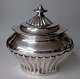 Antique English 
tea caddy, 
around 1900. 
Silver-plated 
copper. Rococo 
style. No 
visible marks. 
L ...