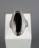 Silver Ring 
925s with large 
oval black 
onyx. Size 62.