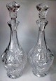Pair of Crystal 
decanters, 20th 
century. With 
cuttings. H .: 
39 cm.