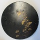 Japanese 
lacquer box in 
papier-mache / 
wood, 
containing a 
cabaret dish, 
20th century. 
Round ...