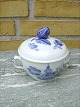 Blue flower 
cane. 
Sugar Bowl. 
   Royal 
Copenhagen 
nr.10-814