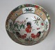 Chinese bowl 
with 
decorations of 
fighting cocks, 
19. / 20. 
century. 
Famille Rose. 
With gilding. 
...