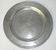Large antique 
pewter dish, 
around 1800. 
Stamped. Dia .: 
33.8 cm. Really 
nice copy.