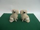 Set of dogs in 
porcelain, 
England approx. 
1860.
Both 
sculptures are 
15cm. high and 
10cm. wide.