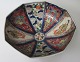 Japanese Imari 
bowl, 20th 
century. 8 
edgy. 
Polychrome 
decoration on 
the inside and 
outside with 
...
