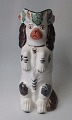 Staffordshire 
jug, 19th 
century. 
England. 
Designed as a 
dog. H .: 26 
cm. Hand 
Painted with 
...