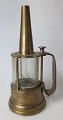 English lamp, 
Teale's house 
lamp, brass, 
19th century. H 
.: 21 cm.