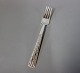 Dinner fork in 
Champagne, 
hallmarked 
silver.
19 cm.
Ask for number 
in stock. All 
silver will ...