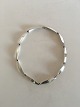 Bent Knudsen 
Sterling Silver 
Necklace. 
Measures 35.2 
cm / 13 55/64". 
Weighs 44 g / 
1.55 oz.