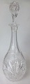 Crystal 
decanter with 
stopper. 20th 
century. With 
cuts. H .: 36 
cm.