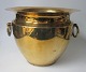 Flowerpot in 
brass with 
handles, ca. 
1900 Denmark. 
Height: 18 cm.
Beautiful 
condition.