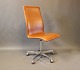 The Oxford 
Classic office 
chair, model 
3193C, is an 
iconic example 
of Arne 
Jacobsen's 
remarkable ...