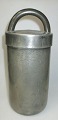Cylindrical ice 
container with 
handle, pewter, 
19th century. 
England. On the 
lid stamped .: 
...