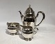 Coffee set 
consisting of 
coffee jug, 
sugerbowl and 
cream jug with 
delicate pearl 
edge and in ...