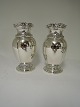 Hénin & Cie. 
French vases. 
Silver (950). A 
pair. Height 15 
cm.