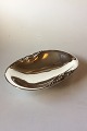 Georg Jensen 
Sterling Silver 
Blossom/Magnolia 
Oval Dish No 2B 
Measures 28.5 
cm / 11 7/32" 
Weighs ...