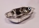 Oblong silver 
dish in great 
vintage 
condition, 
stamped 950.
6,5x34x21 cm.