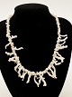 Coral necklace 
length 41 cm. 
No. 347460