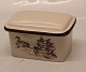 2 pcs in stock
582 Butter box 
with lid 8.5 x 
13 x 10 cm Bing 
& Grondahl 
Trend stoneware 
...