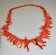Red coral 
chain, 20th 
century L: 50 
cm.