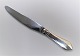 Georg Jensen. 
Silver cutlery. 
Sterling (925). 
Continantal. 
Lunch knife. 
Length 20,3 cm. 
There ...