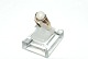 Elegant Gold 
ring with white 
pearl in 14 
carat gold
Piston 585
Size 55
Nice and well 
...