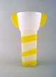 Ulrica Hydman 
Vallien for 
Kosta Boda. 
Unique vase in 
mouth blown art 
glass. 1980's.
Measures: ...