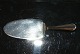 Derby Nr. 1 
Silver Cake 
Spade
Toxværd
Length 15.5 
cm.
Well 
maintained 
condition
Polished and 
...