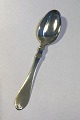 Hans Hansen 
Arvesølv No 3 
Silver Dessert 
Spoon Measures 
17.8 cm(7 1/64 
in)