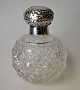 English perfume 
bottle in cut 
crystal with 
silver lid, 
thC. Stamped.
Inside with 
plug. Height: 
...