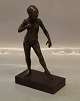 Steret Kelsey 
Ballet girl  23 
Royal bronze 
from Royal 
Copenhagen  no  
438 af 500 
Wooden stand  7 
...