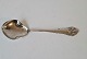 French lily 
serving spoon 
in silver from 
1917 
Stamped the 
three towers 
1917
Length 19.3 
cm.