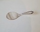 Elisabeth cake 
server in 
silver 
Stamped the 
three towers.
Length 15 cm.
Stock: 2