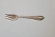Elisabeth cake 
fork in silver 
Stamped the 
three towers
Length 13.2 
cm.
Stock: 12