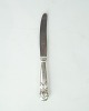 Lunch knife of 
hallmarked 
silver.
17.5 cm.