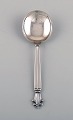 Georg Jensen 
Acanthus 
boullion spoon 
in sterling 
silver.
Length: 16.5 
cm.
Stamped.
In ...