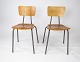 Dette sæt af to 
stole i teak, 
af dansk design 
fra 1970'erne, 
er et smukt 
eksempel på 
æstetikken ...