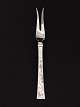 Hans Hansen 
arvesølv no.12 
sterling silver 
roasting fork 
20.5 cm. Nr. 
447393